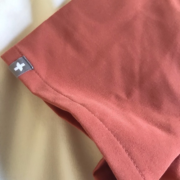 Peach Figs Scrub Top - Picture 7 of 10